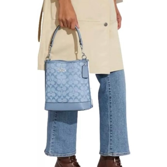 Coach Mollie Bucket Bag 22 Coach/In Signature Chambray CH230 SLVR/Cornflower NWT - Picture 4 of 4